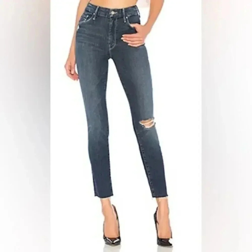 MOTHER High Waisted Looker Ankle Fray in Close To The Edge size 25 B1126